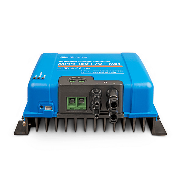 BlueSolar MPPT 150/70MC4 SCC010070300 front